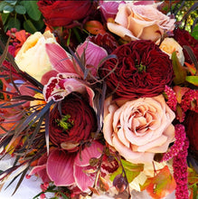 Load image into Gallery viewer, VALENTINE&#39;S MIXED BOUQUET - Floral Alchemy